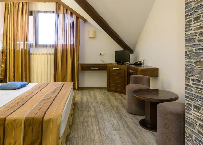 艾杜雷德精品酒店 3*